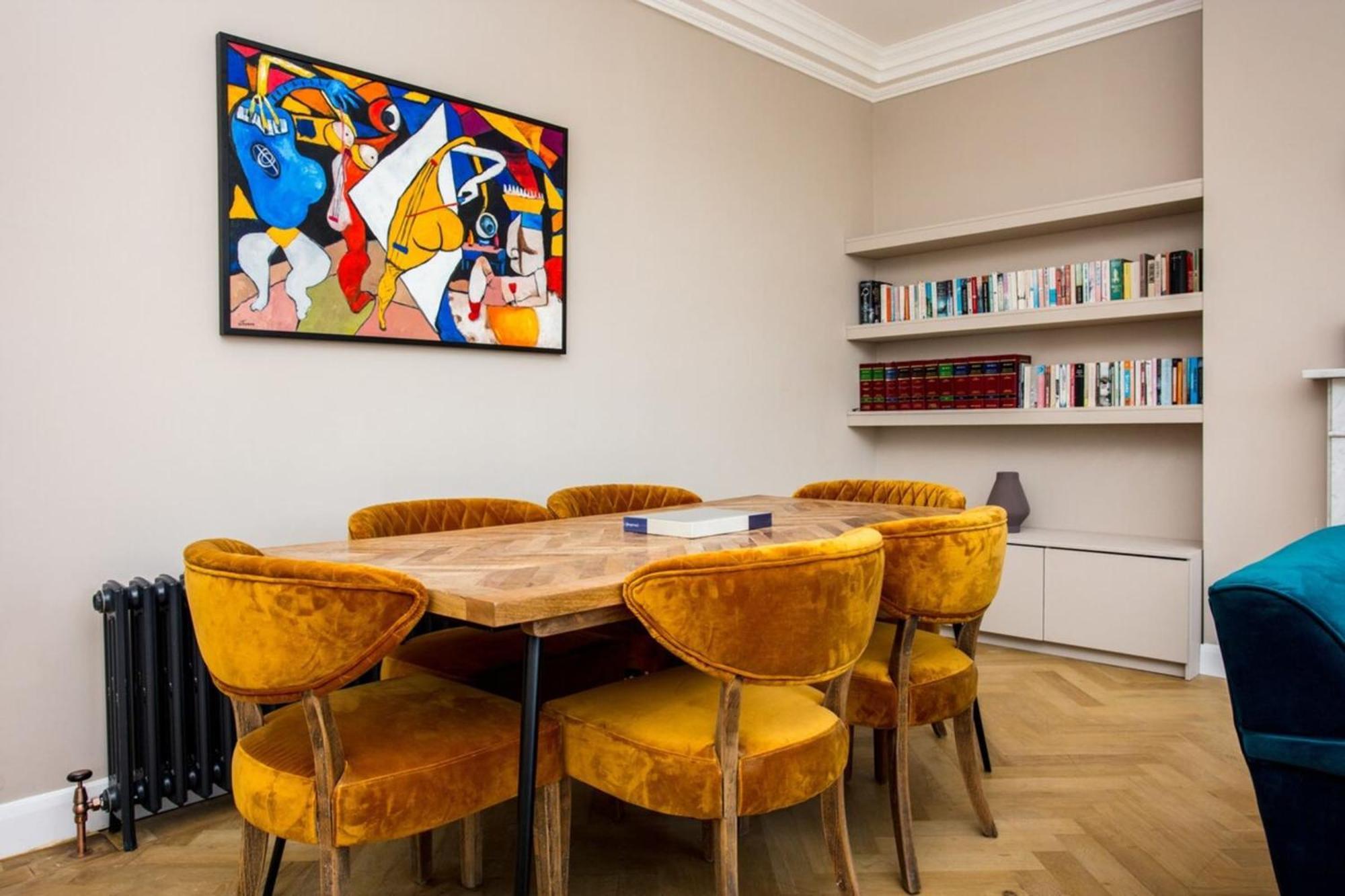 Bright Vibrant 1 Bedroom In South Hampstead Londra